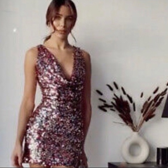 NWT ZARA PINK SHORT SEQUIN DRESS - Picture 2 of 15